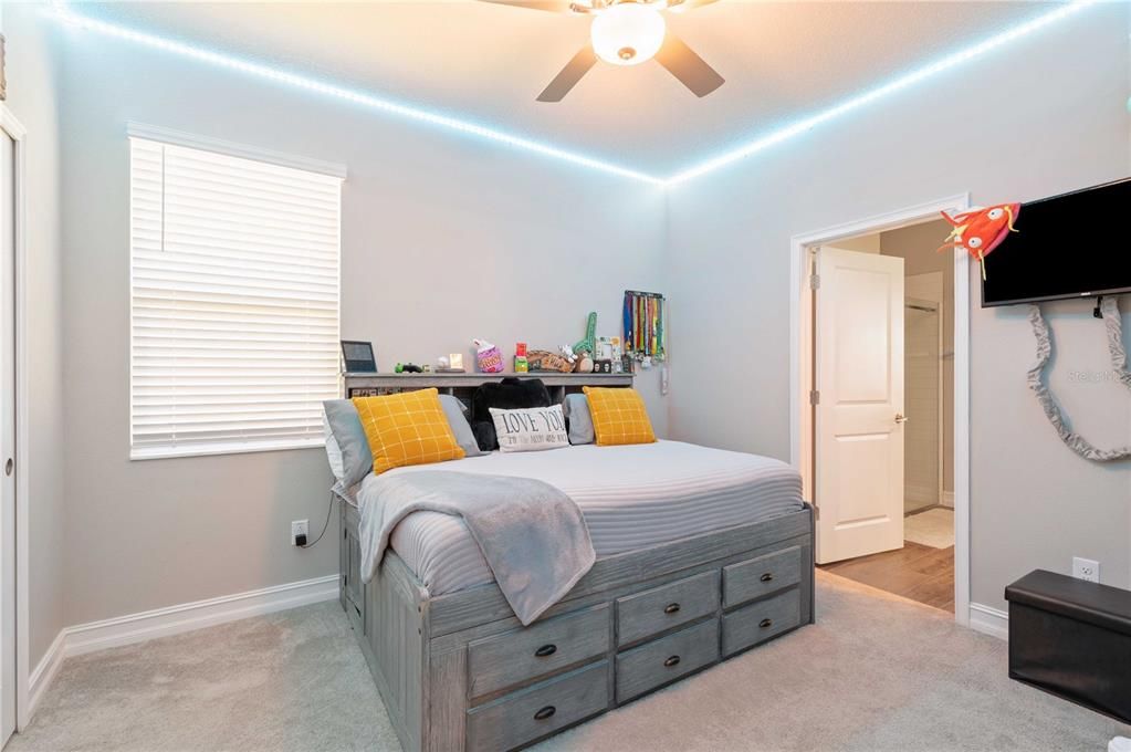 For Sale: $484,900 (3 beds, 2 baths, 2145 Square Feet)