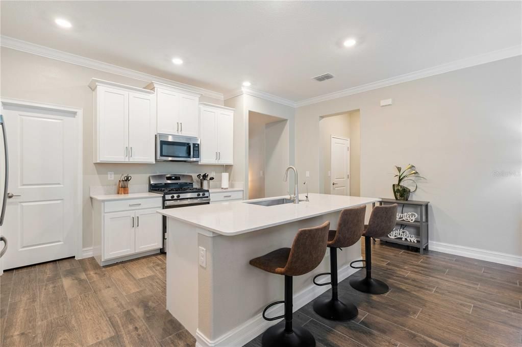 For Sale: $484,900 (3 beds, 2 baths, 2145 Square Feet)