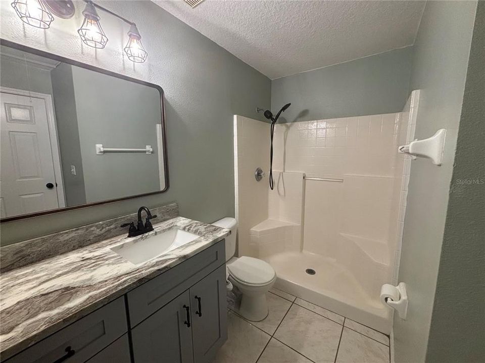 For Sale: $249,900 (2 beds, 2 baths, 858 Square Feet)