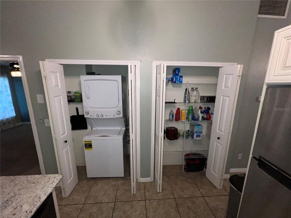 For Sale: $249,900 (2 beds, 2 baths, 858 Square Feet)