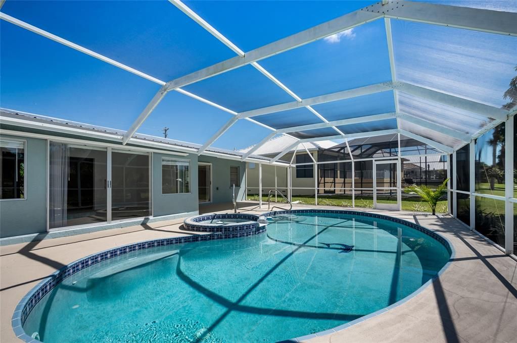 На продажу: $529,900 (3 спален, 2 ванн, 1706 Квадратных фут)