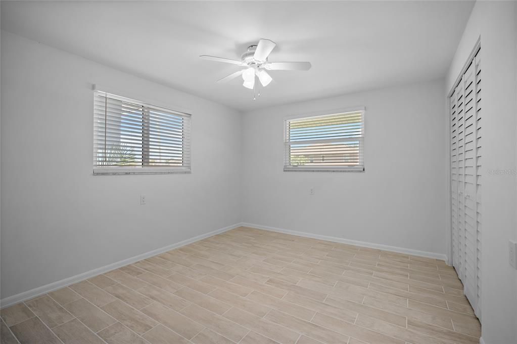 На продажу: $529,900 (3 спален, 2 ванн, 1706 Квадратных фут)