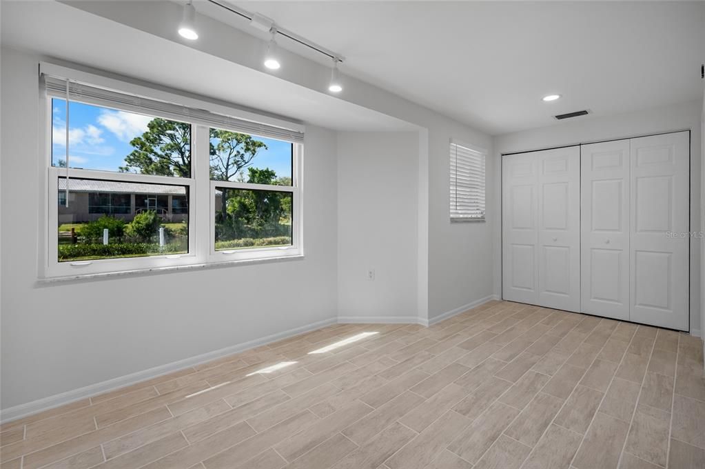 На продажу: $529,900 (3 спален, 2 ванн, 1706 Квадратных фут)