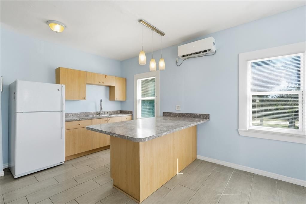 For Sale: $1,100,000 (0 beds, 0 baths, 5904 Square Feet)