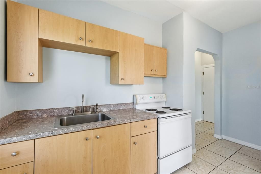 For Sale: $1,100,000 (0 beds, 0 baths, 5904 Square Feet)