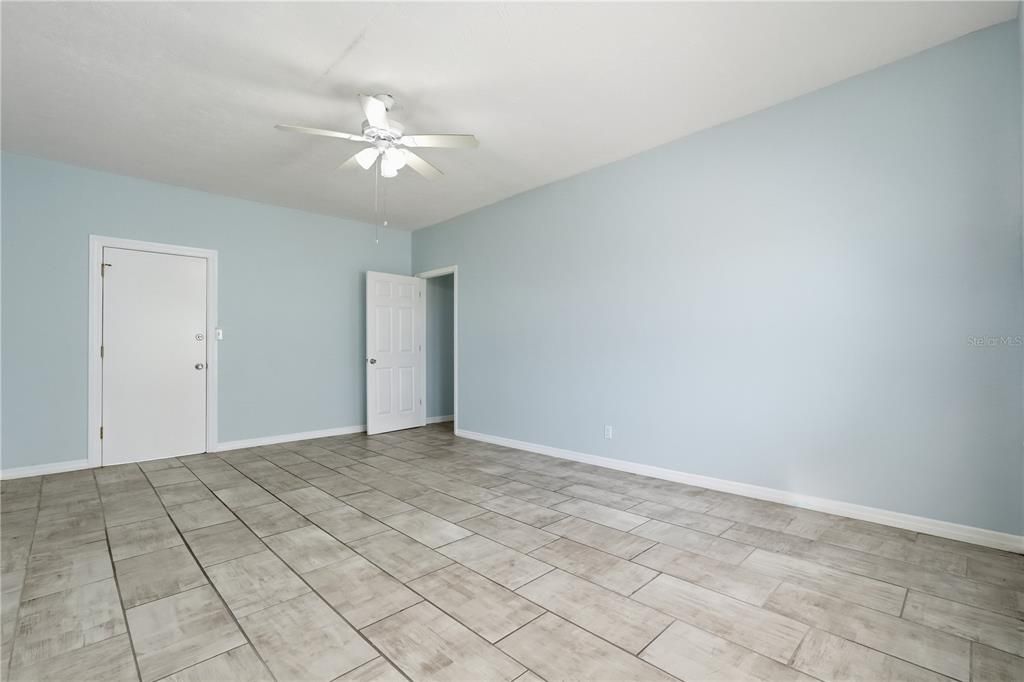 For Sale: $1,100,000 (0 beds, 0 baths, 5904 Square Feet)