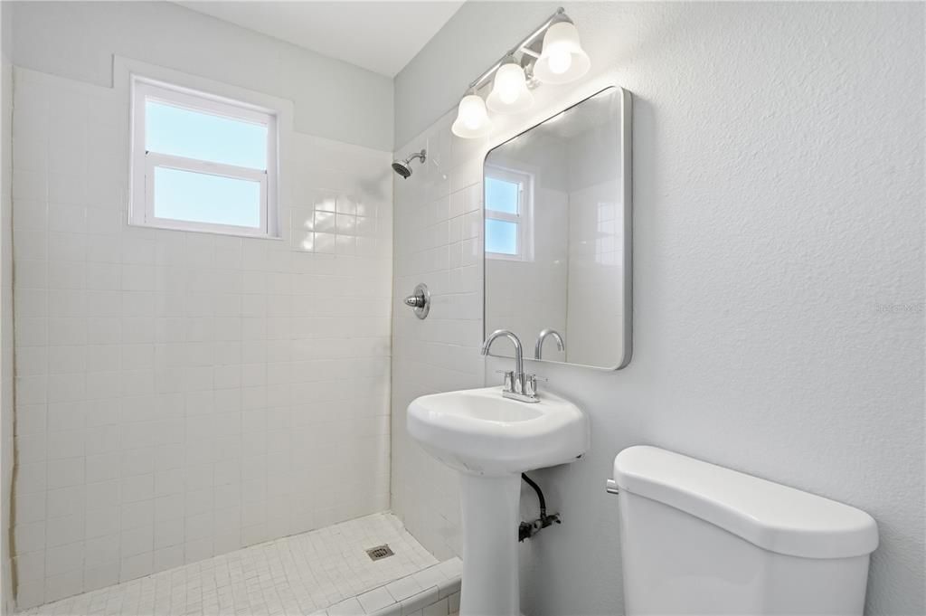 For Sale: $1,100,000 (0 beds, 0 baths, 5904 Square Feet)