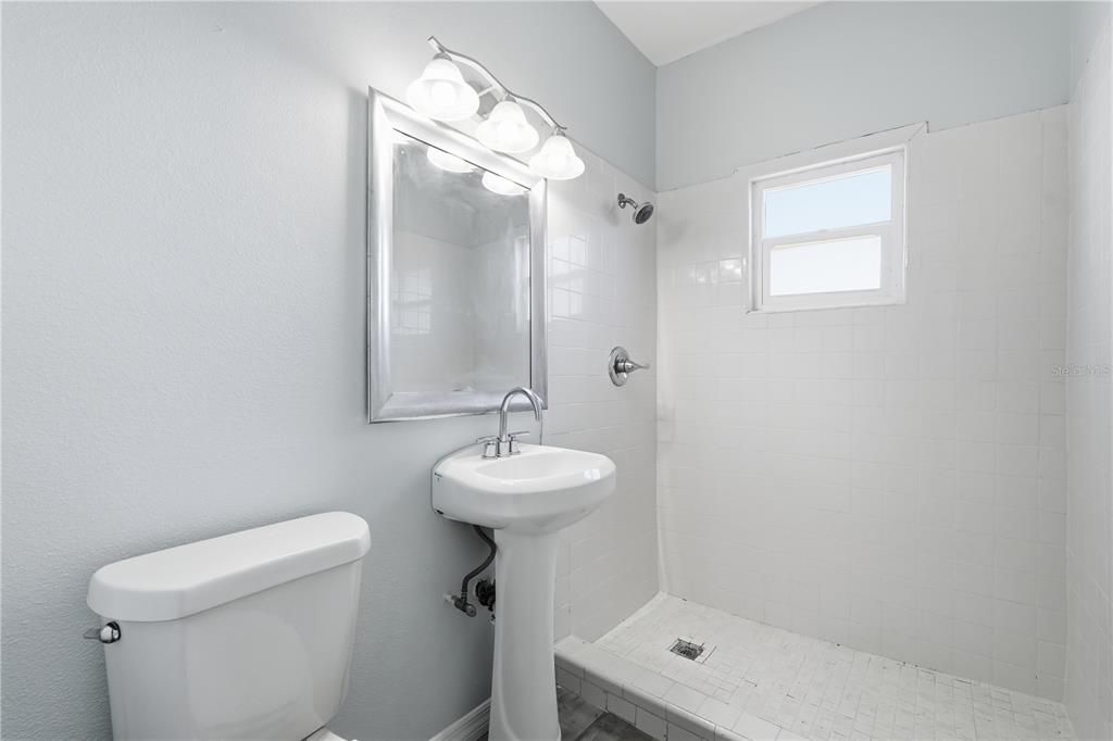 For Sale: $1,100,000 (0 beds, 0 baths, 5904 Square Feet)