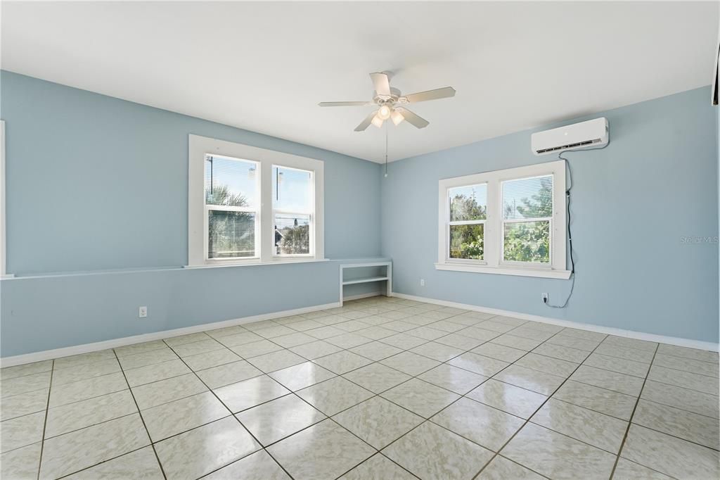 For Sale: $1,100,000 (0 beds, 0 baths, 5904 Square Feet)