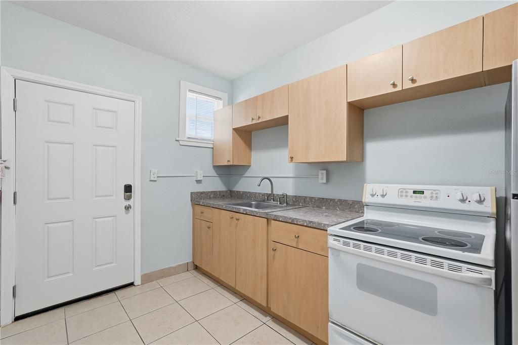 For Sale: $1,100,000 (0 beds, 0 baths, 5904 Square Feet)