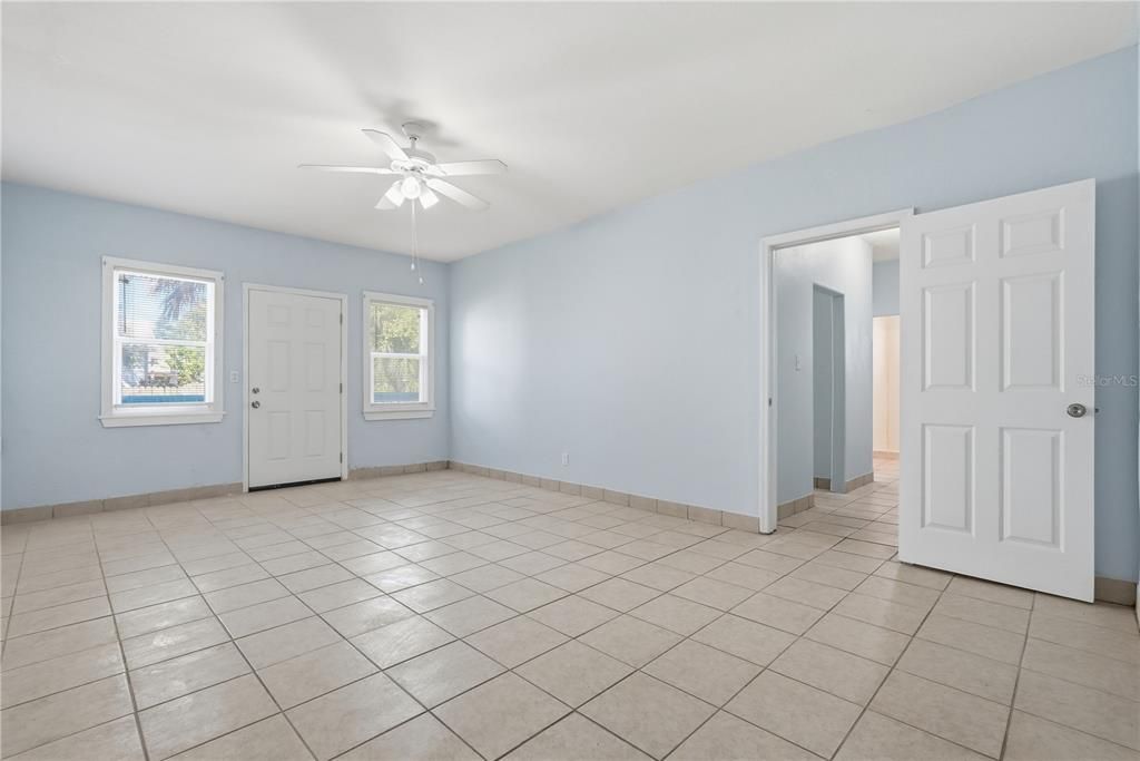 For Sale: $1,100,000 (0 beds, 0 baths, 5904 Square Feet)