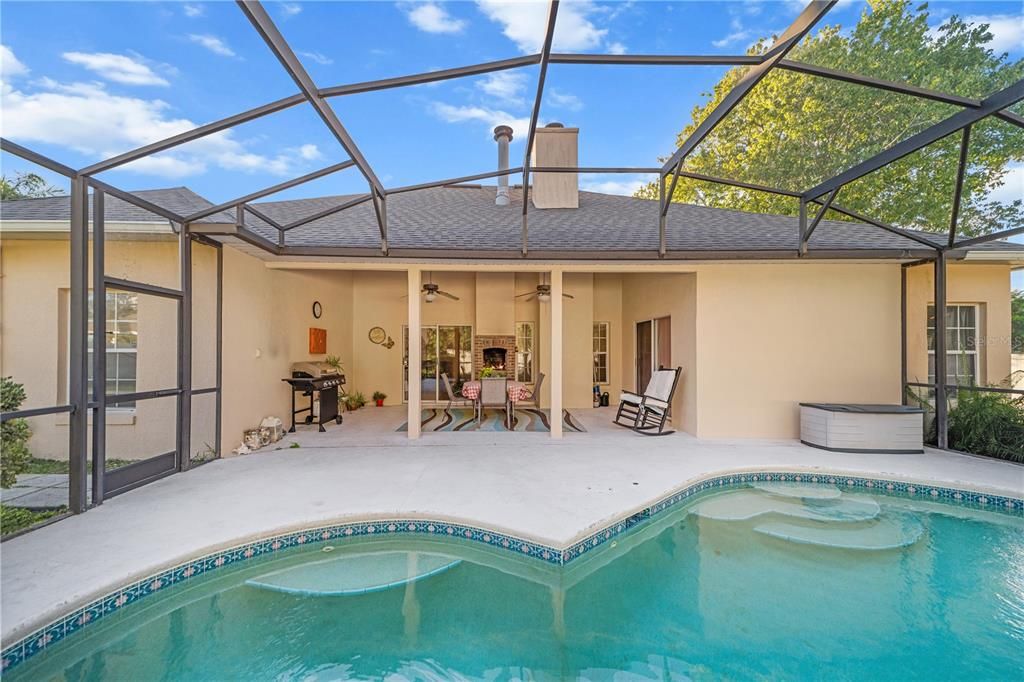 For Sale: $429,000 (4 beds, 2 baths, 1746 Square Feet)