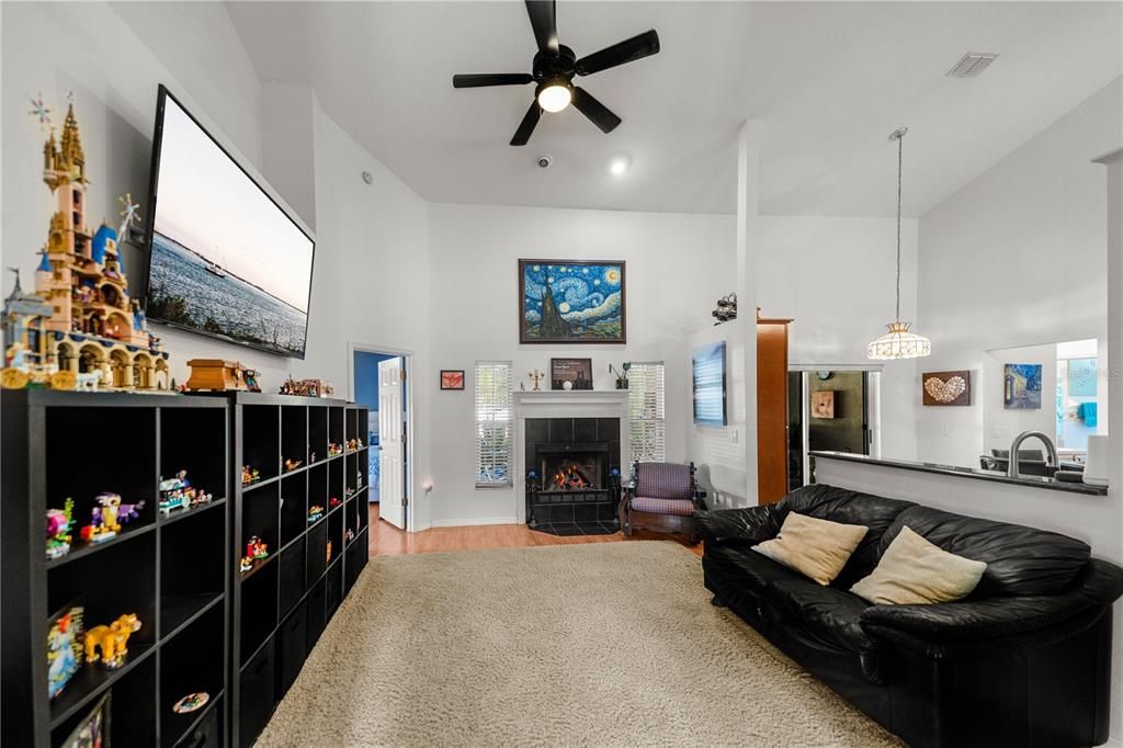 For Sale: $429,000 (4 beds, 2 baths, 1746 Square Feet)