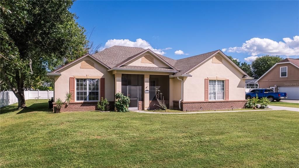 For Sale: $429,000 (4 beds, 2 baths, 1746 Square Feet)