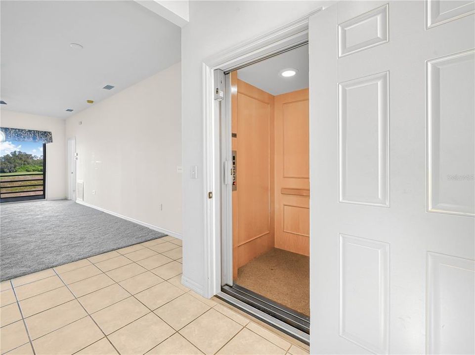 На продажу: $250,000 (3 спален, 2 ванн, 1362 Квадратных фут)