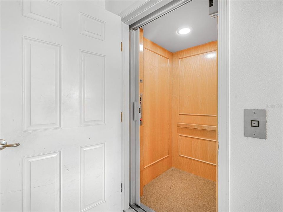 На продажу: $250,000 (3 спален, 2 ванн, 1362 Квадратных фут)