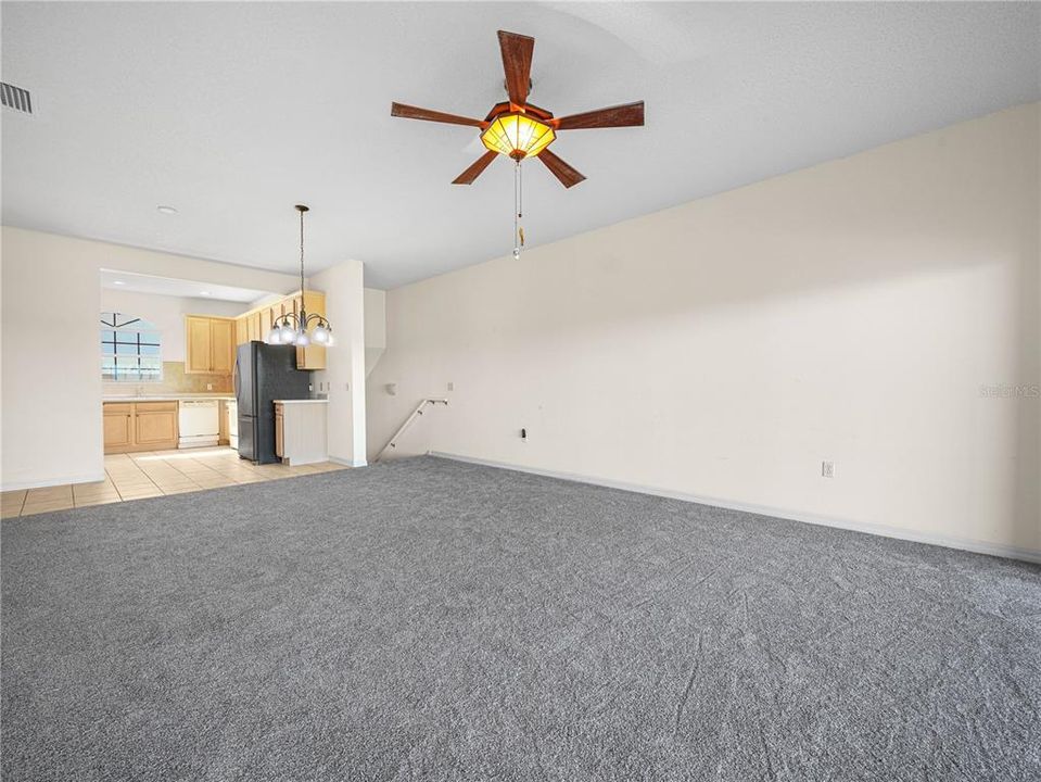 На продажу: $250,000 (3 спален, 2 ванн, 1362 Квадратных фут)