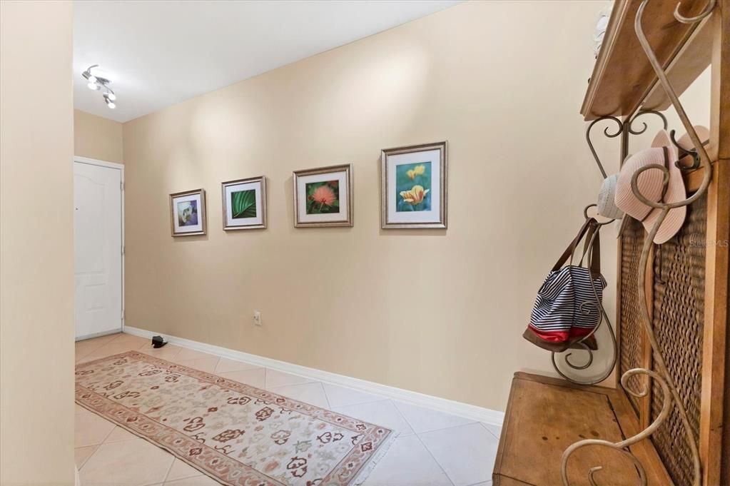 For Sale: $659,000 (3 beds, 2 baths, 1913 Square Feet)