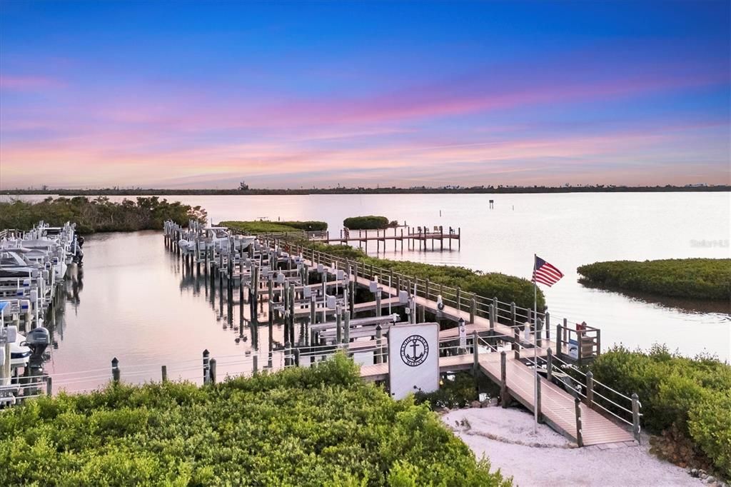 For Sale: $659,000 (3 beds, 2 baths, 1913 Square Feet)