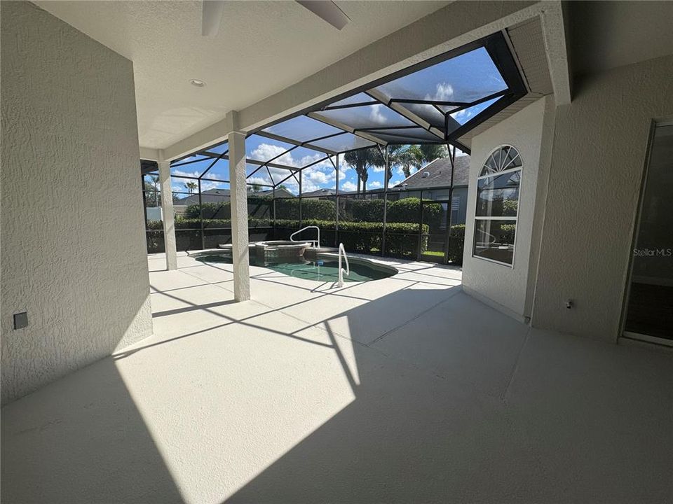 For Sale: $818,000 (5 beds, 3 baths, 3790 Square Feet)