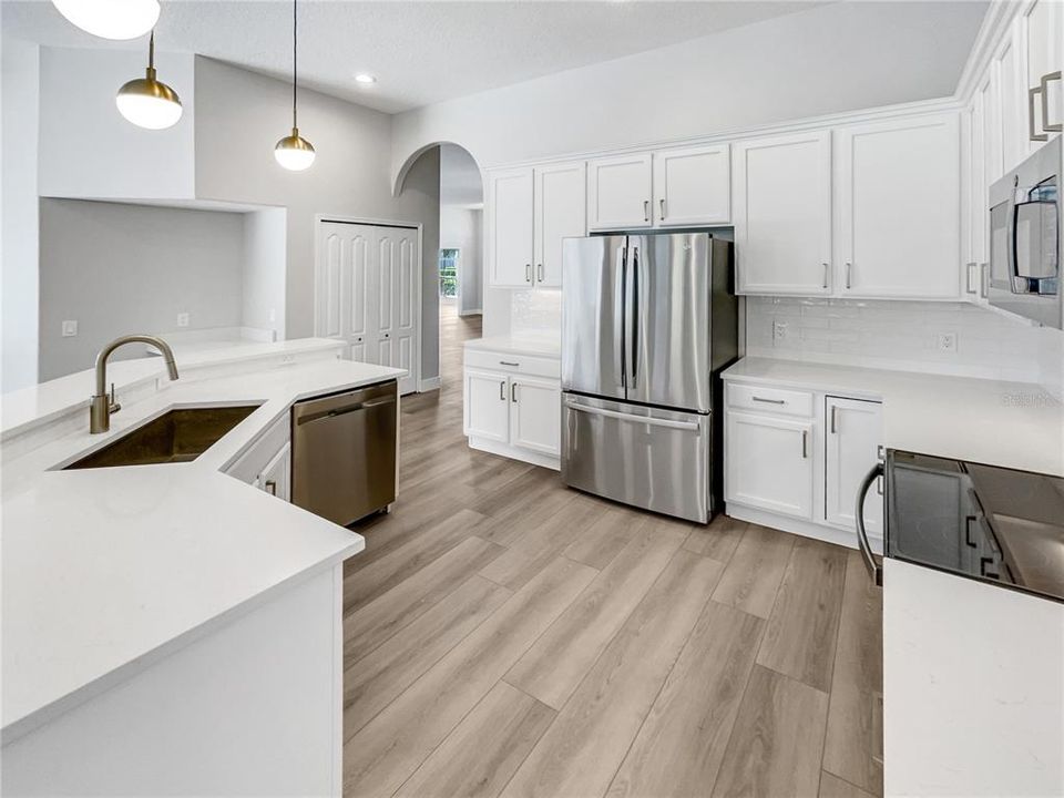 For Sale: $818,000 (5 beds, 3 baths, 3790 Square Feet)