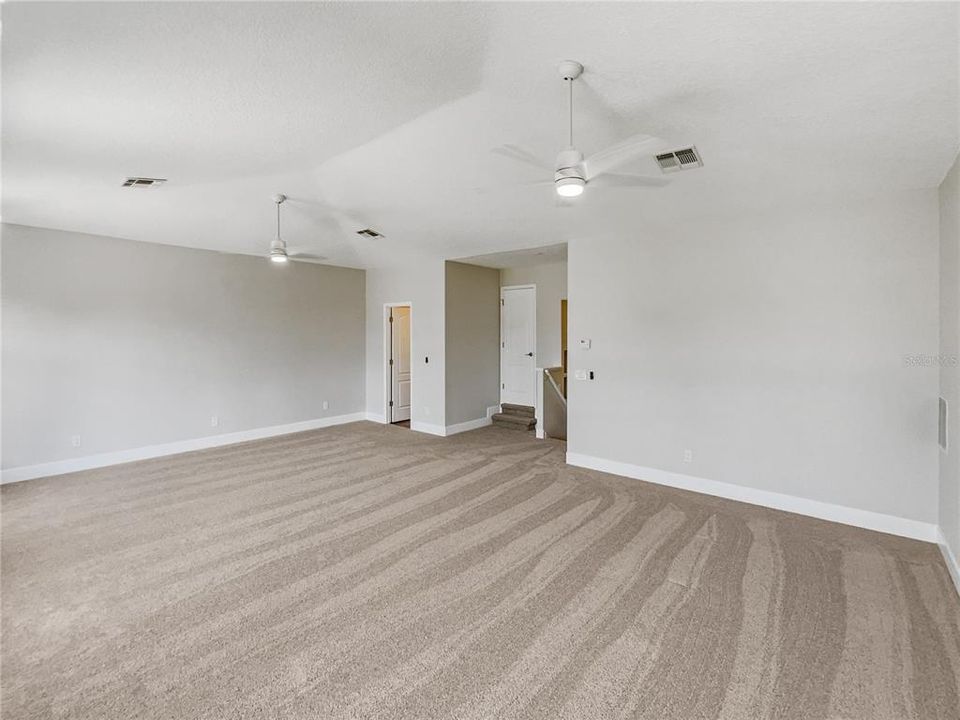 For Sale: $818,000 (5 beds, 3 baths, 3790 Square Feet)