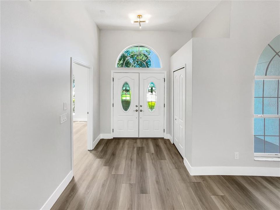 For Sale: $818,000 (5 beds, 3 baths, 3790 Square Feet)