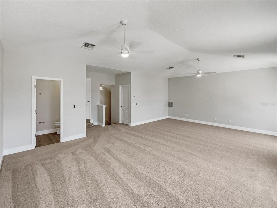 For Sale: $818,000 (5 beds, 3 baths, 3790 Square Feet)