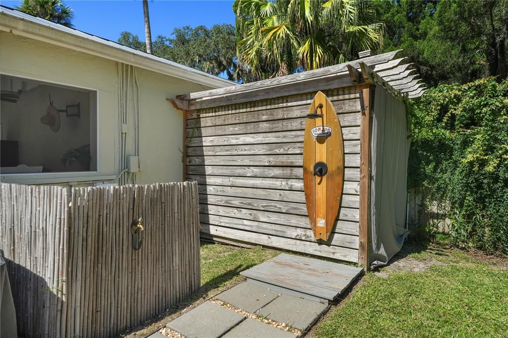 En Venta: $1,229,000 (4 camas, 3 baños, 2408 Pies cuadrados)