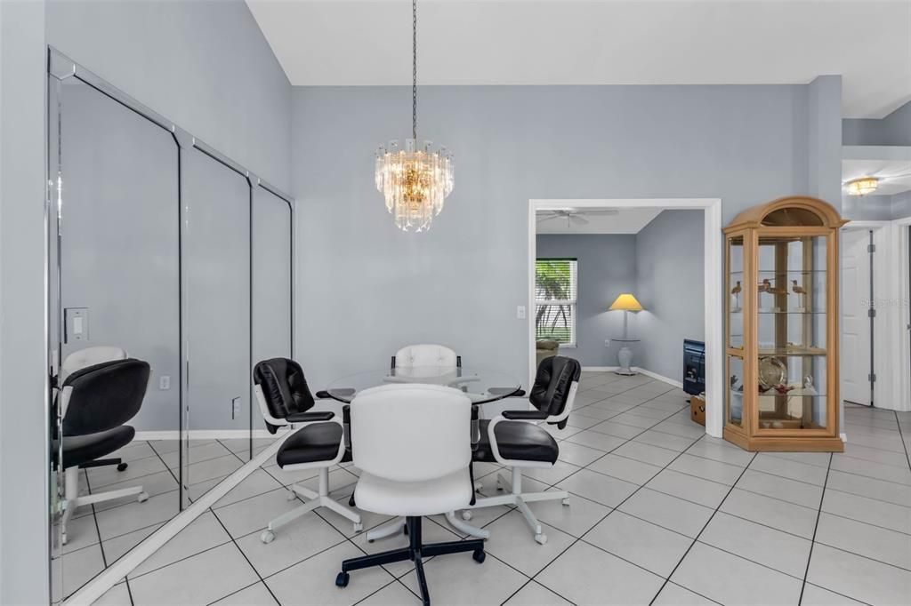 For Sale: $329,900 (2 beds, 2 baths, 1626 Square Feet)