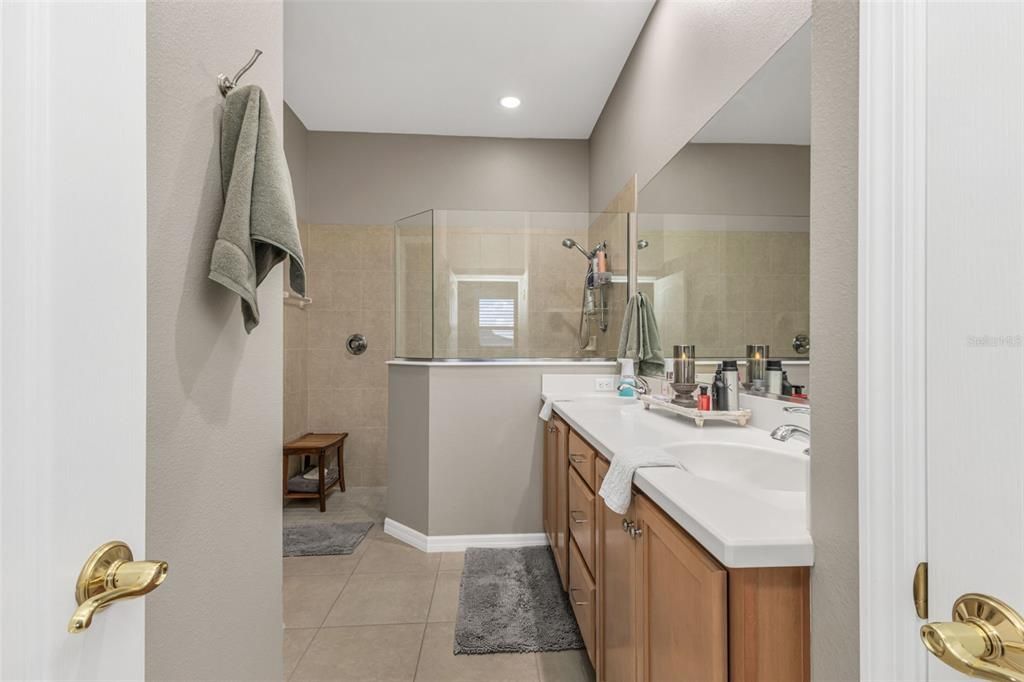 En Venta: $375,000 (2 camas, 2 baños, 1677 Pies cuadrados)