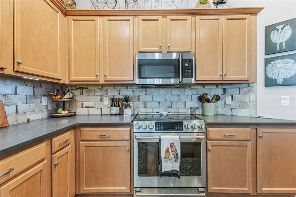 En Venta: $375,000 (2 camas, 2 baños, 1677 Pies cuadrados)