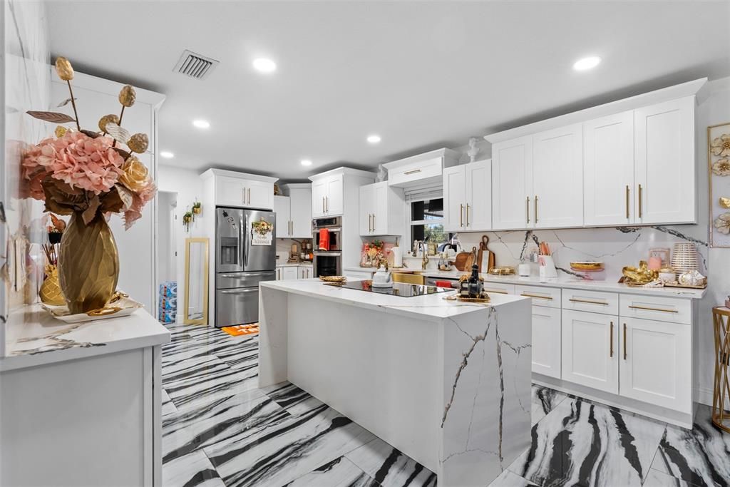 For Sale: $525,000 (3 beds, 2 baths, 1883 Square Feet)