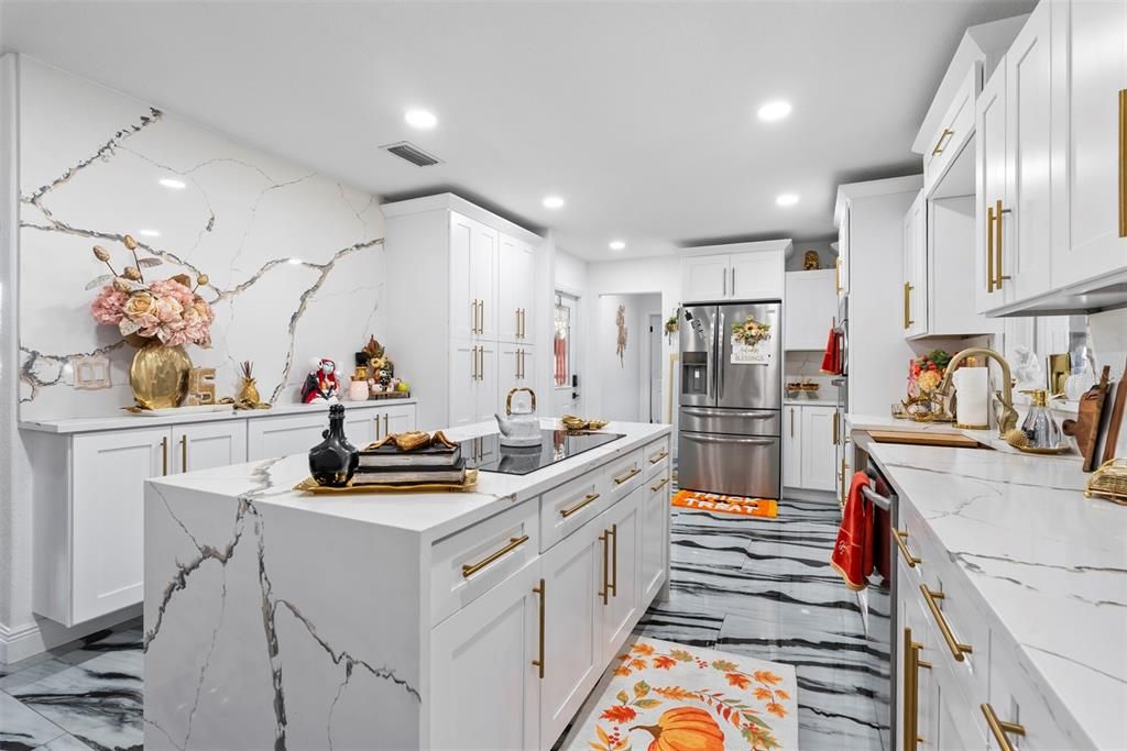 For Sale: $525,000 (3 beds, 2 baths, 1883 Square Feet)