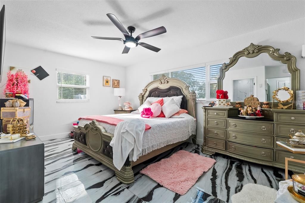 For Sale: $525,000 (3 beds, 2 baths, 1883 Square Feet)