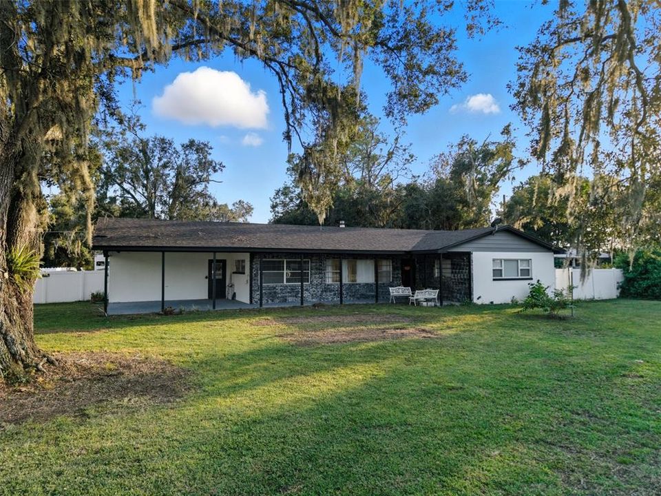 For Sale: $525,000 (3 beds, 2 baths, 1883 Square Feet)