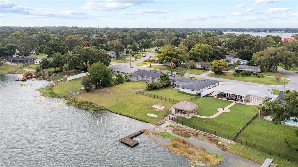 Под контрактом: $565,000 (4 спален, 2 ванн, 1772 Квадратных фут)