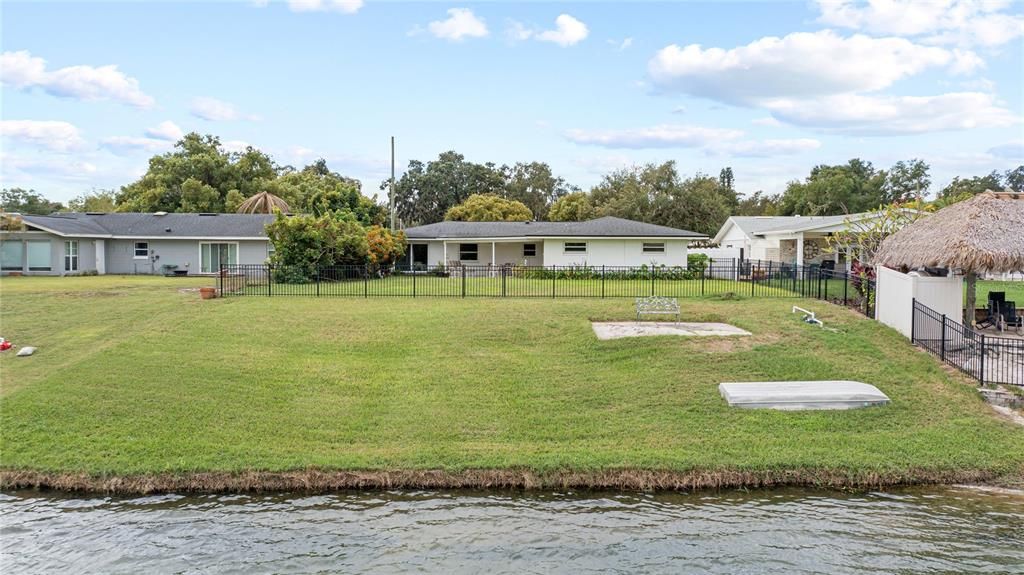 Под контрактом: $565,000 (4 спален, 2 ванн, 1772 Квадратных фут)