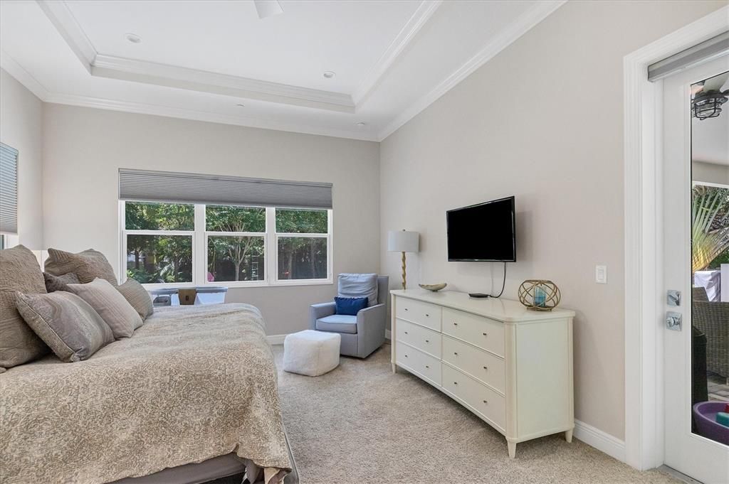 Activo con contrato: $2,625,000 (4 camas, 3 baños, 3331 Pies cuadrados)