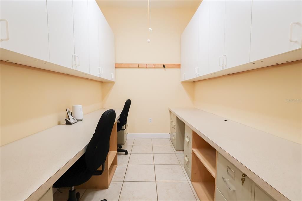 En Venta: $675,000 (3 camas, 2 baños, 3725 Pies cuadrados)