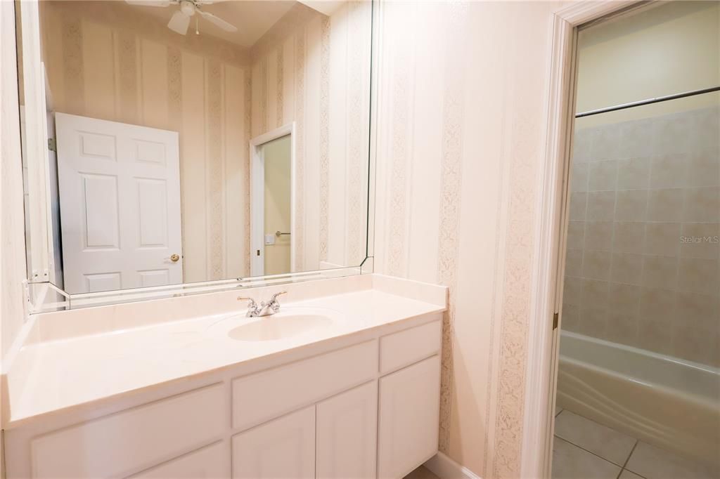 En Venta: $675,000 (3 camas, 2 baños, 3725 Pies cuadrados)