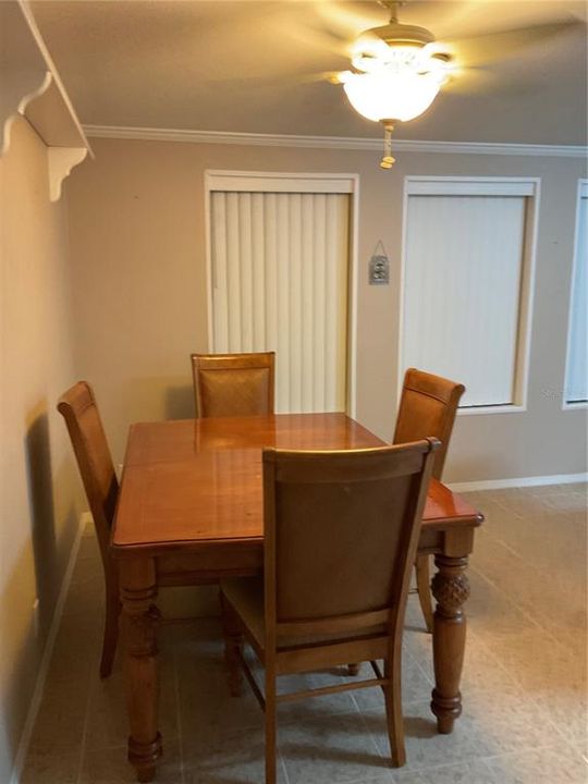 待售: $264,500 (3 贝兹, 2 浴室, 1569 平方英尺)