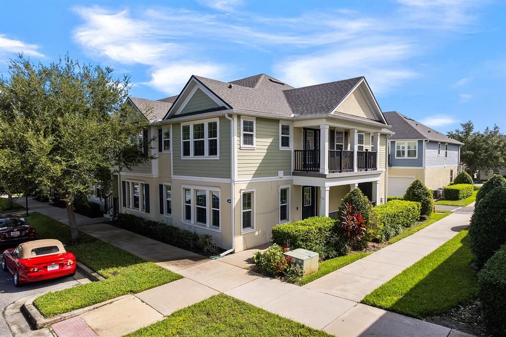 En Venta: $418,000 (4 camas, 2 baños, 1666 Pies cuadrados)