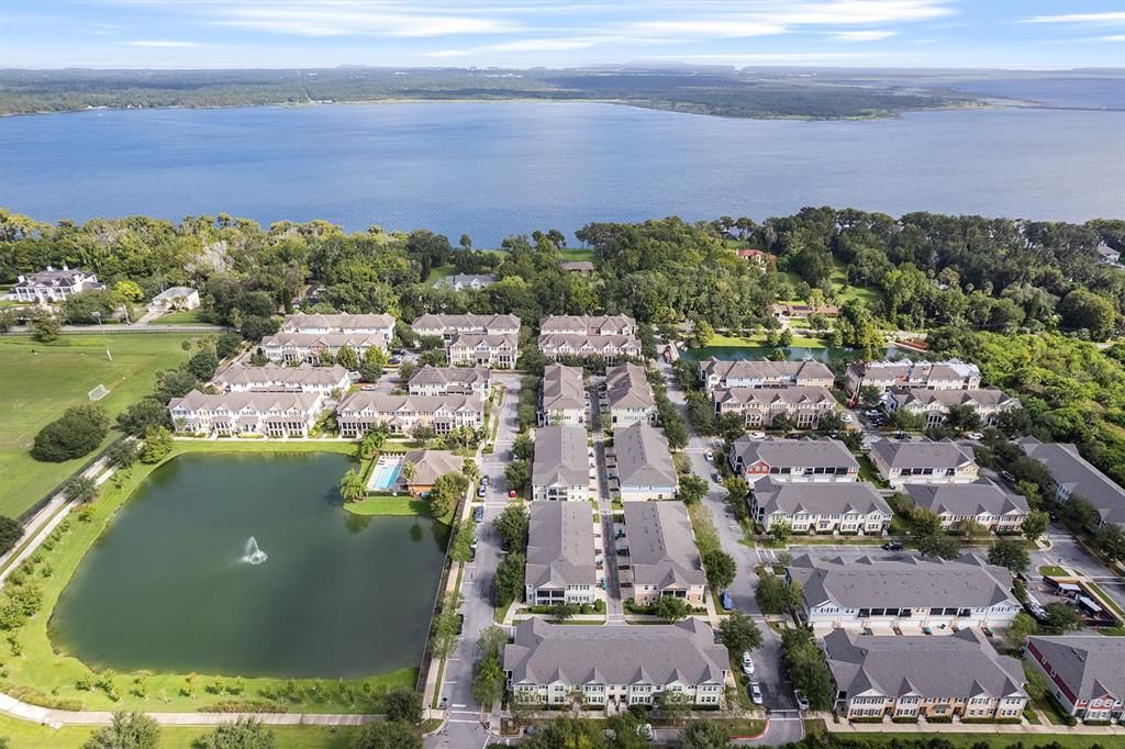 En Venta: $418,000 (4 camas, 2 baños, 1666 Pies cuadrados)