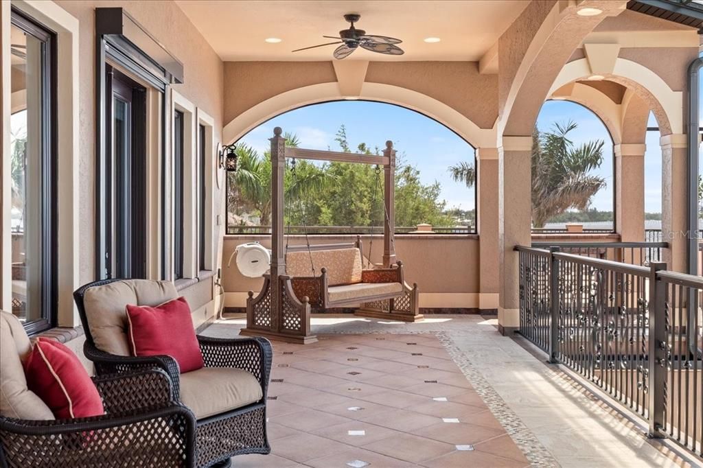 For Sale: $3,500,000 (6 beds, 7 baths, 5590 Square Feet)