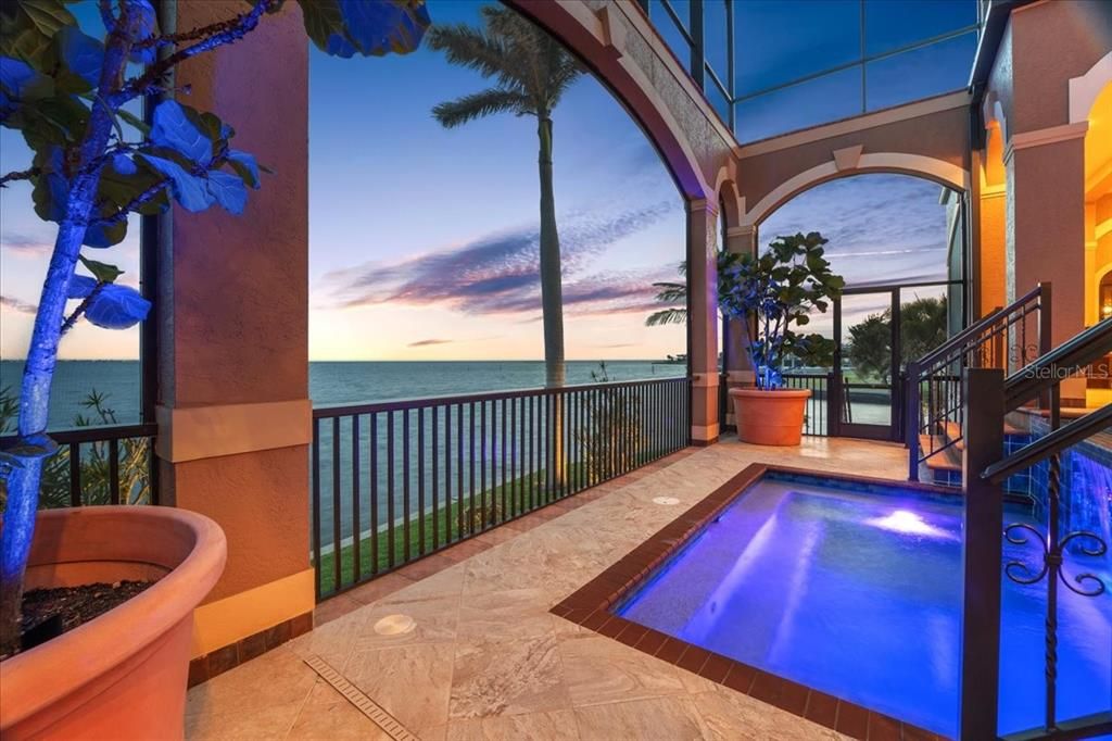 For Sale: $3,500,000 (6 beds, 7 baths, 5590 Square Feet)