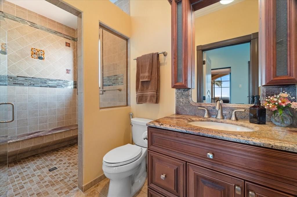 For Sale: $3,500,000 (6 beds, 7 baths, 5590 Square Feet)