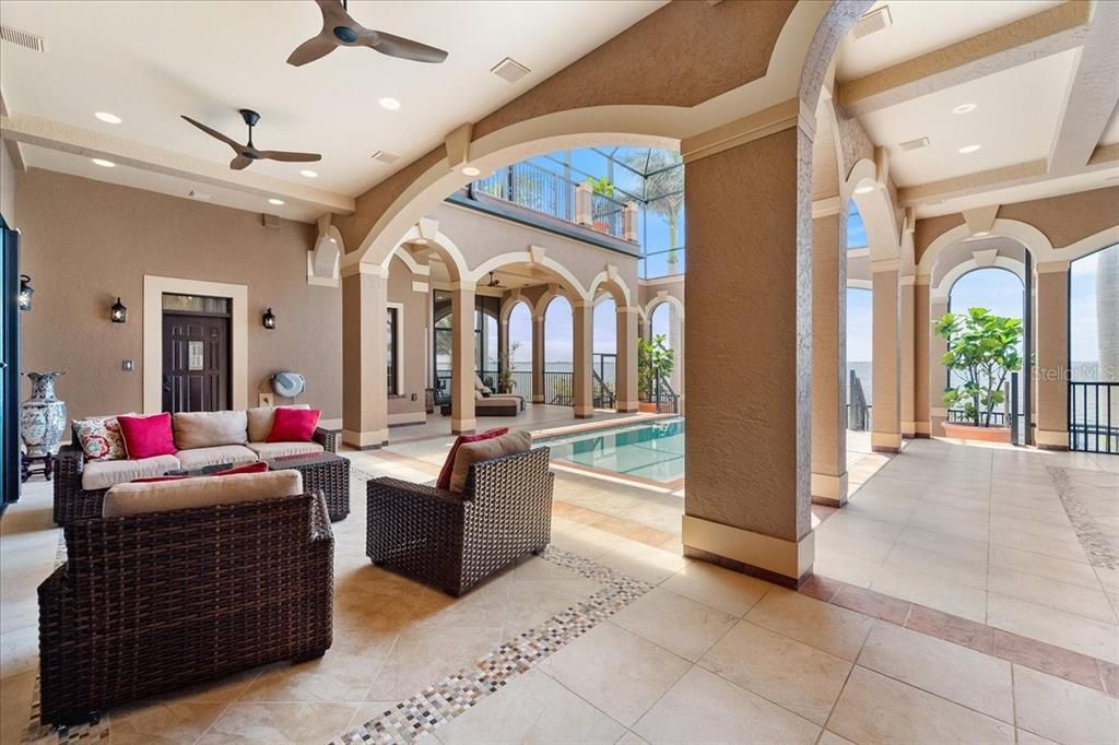 For Sale: $3,500,000 (6 beds, 7 baths, 5590 Square Feet)