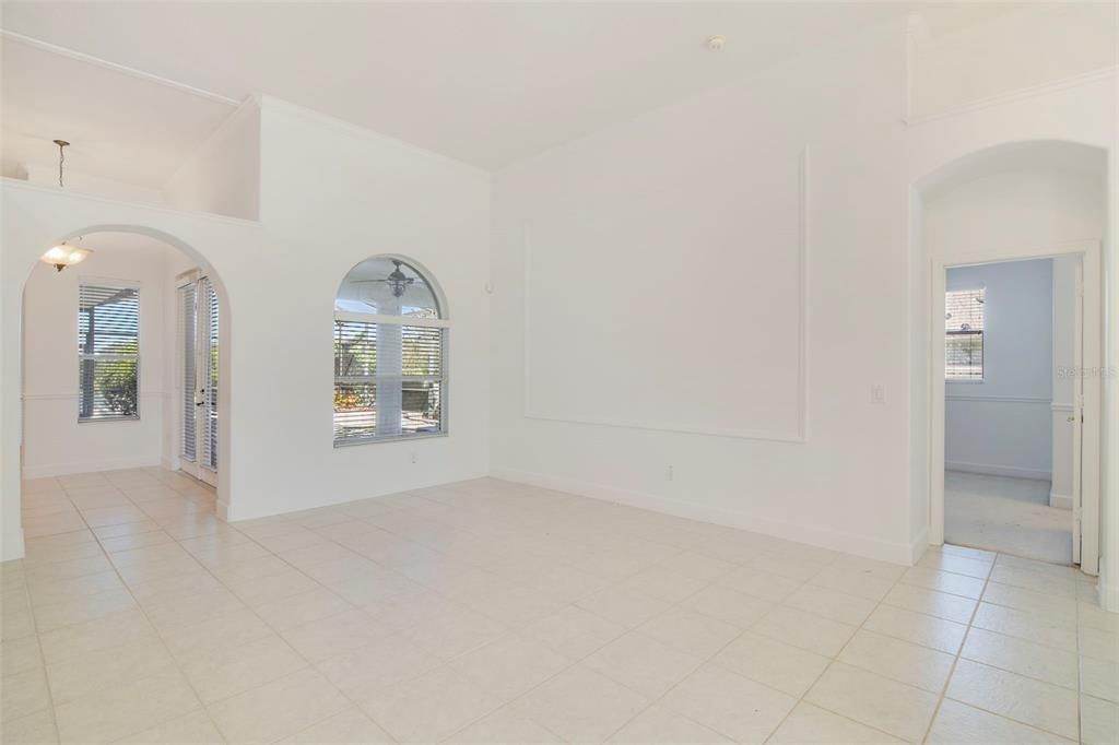 Active With Contract: $585,000 (5 beds, 3 baths, 2878 Square Feet)