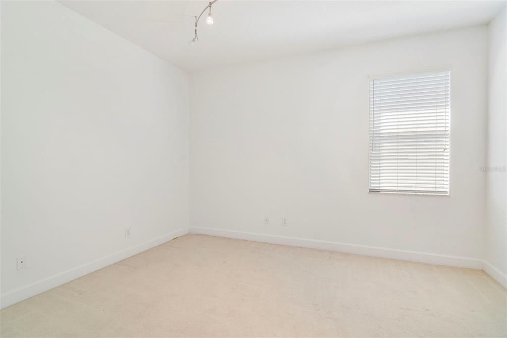 Active With Contract: $585,000 (5 beds, 3 baths, 2878 Square Feet)